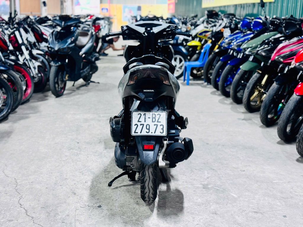 XE M 2022 - ảnh 2