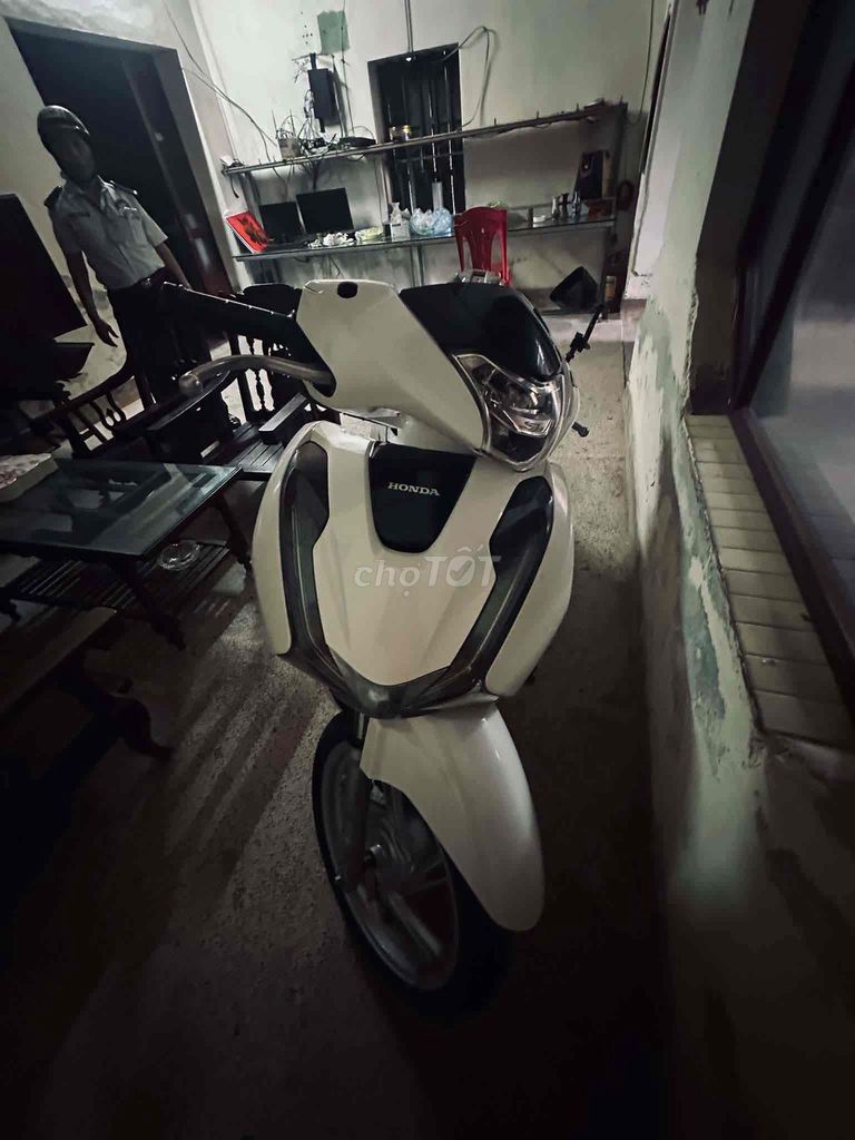 Honda SH 2018 - ảnh 2