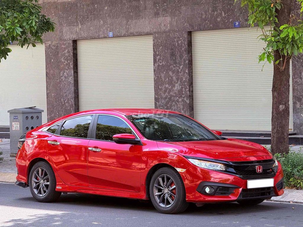 Honda Civic 2018 - ảnh 1