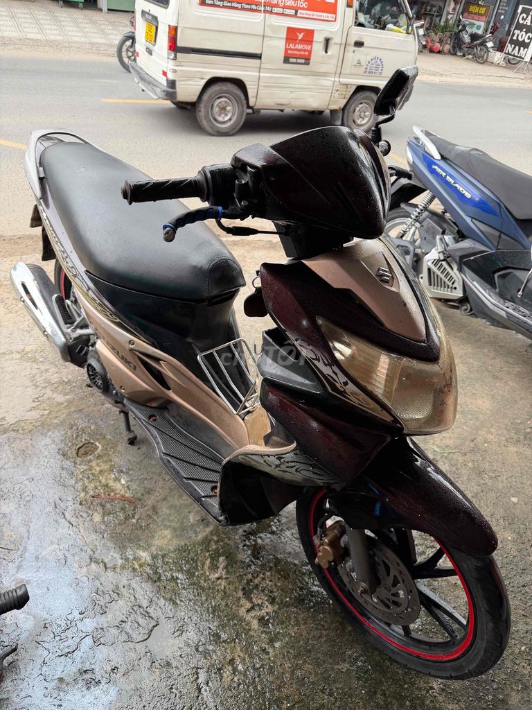 Suzuki 2010 - ảnh 1