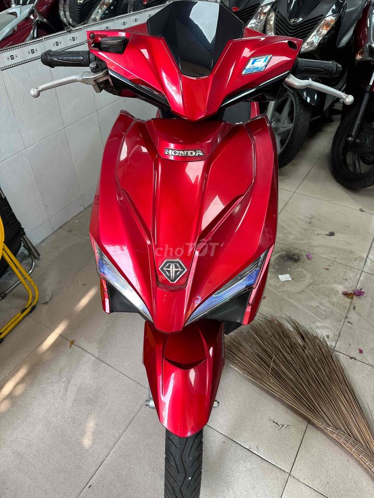 Honda Air Blade - ảnh 1