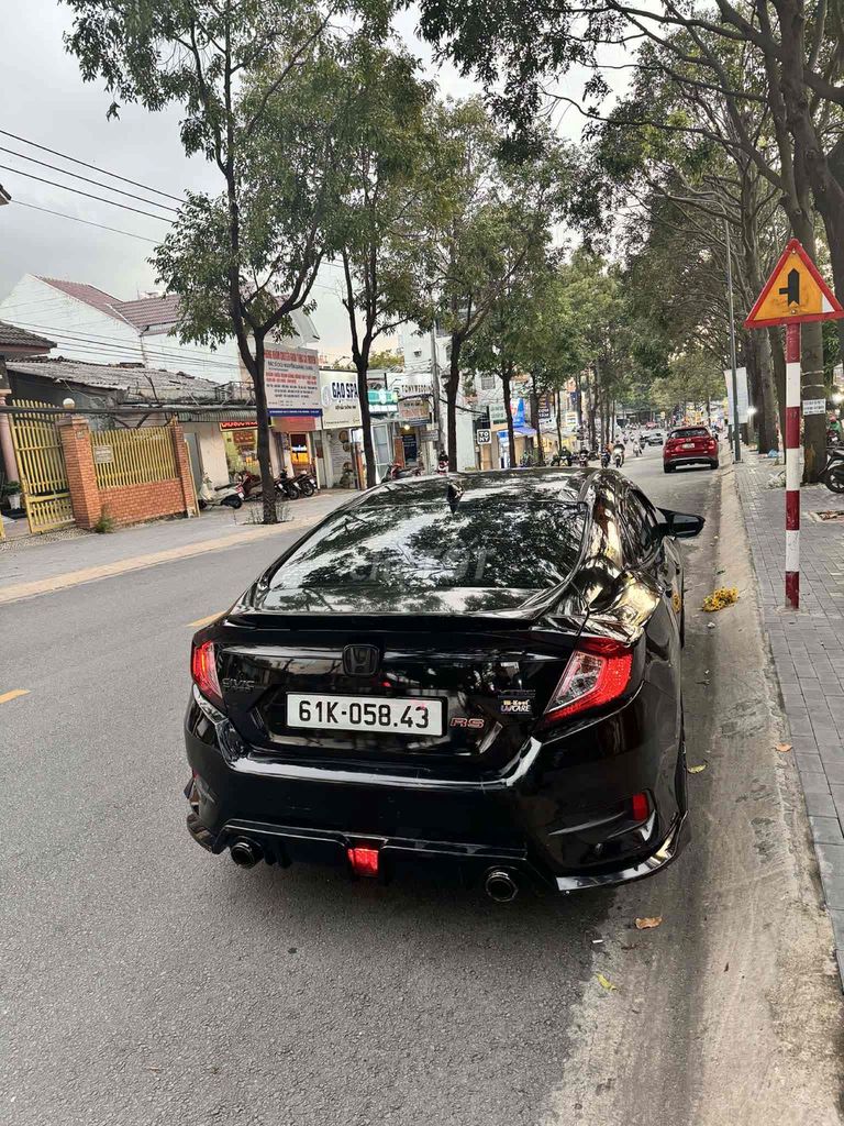 Honda Civic - ảnh 2