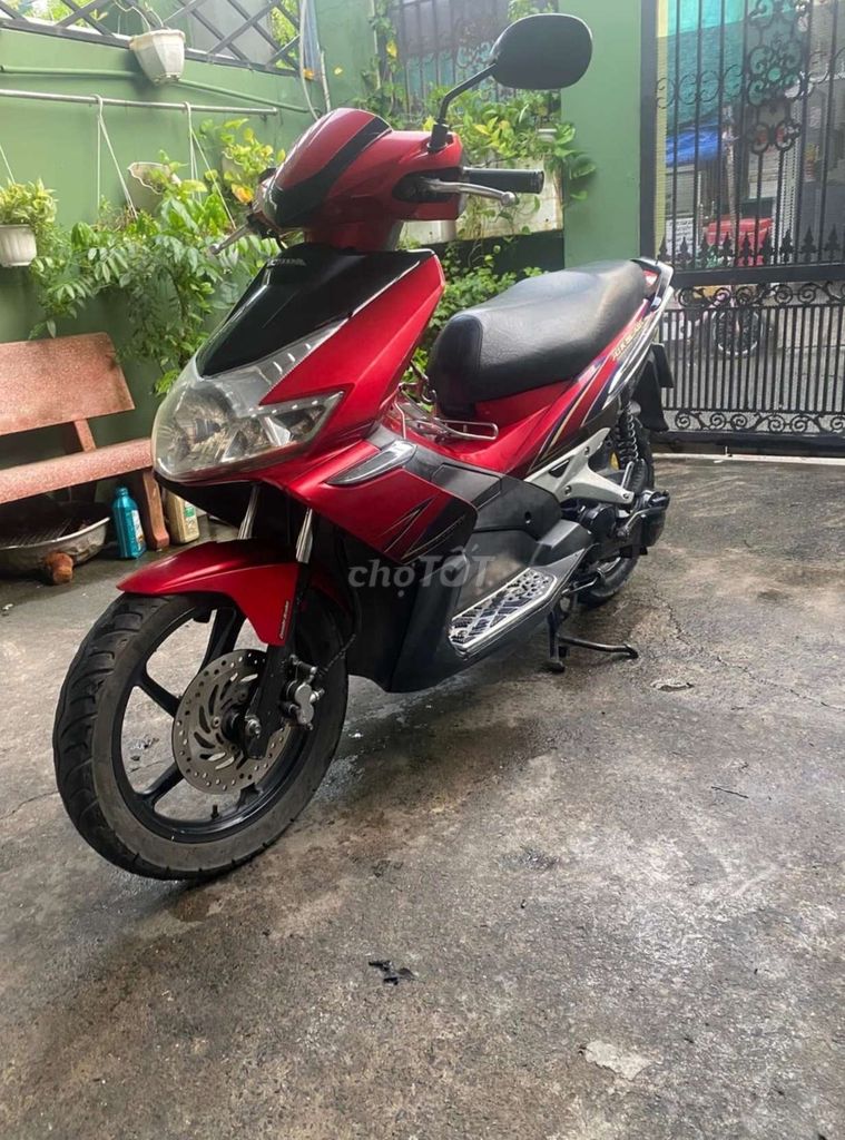 Honda Air Blade 2011 - ảnh 2