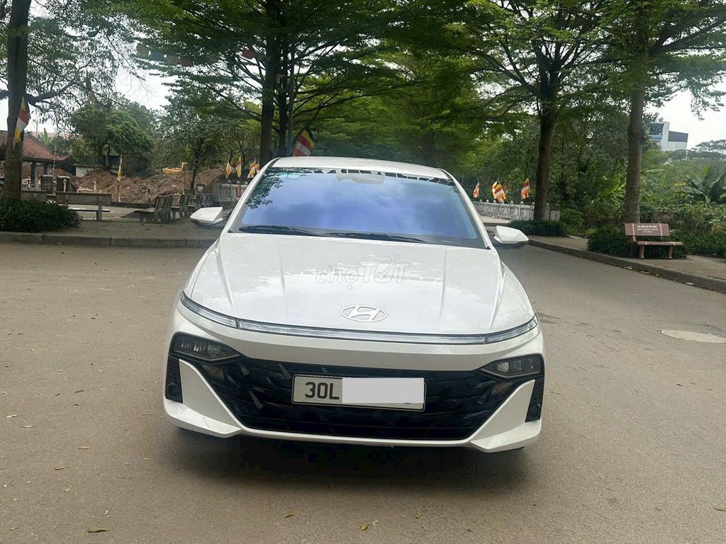 Hyundai Accent 1.5 AT - ảnh 1