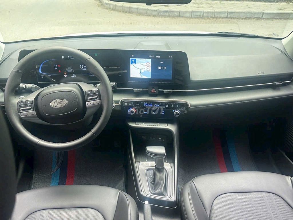 Hyundai Accent 1.5 AT - ảnh 3