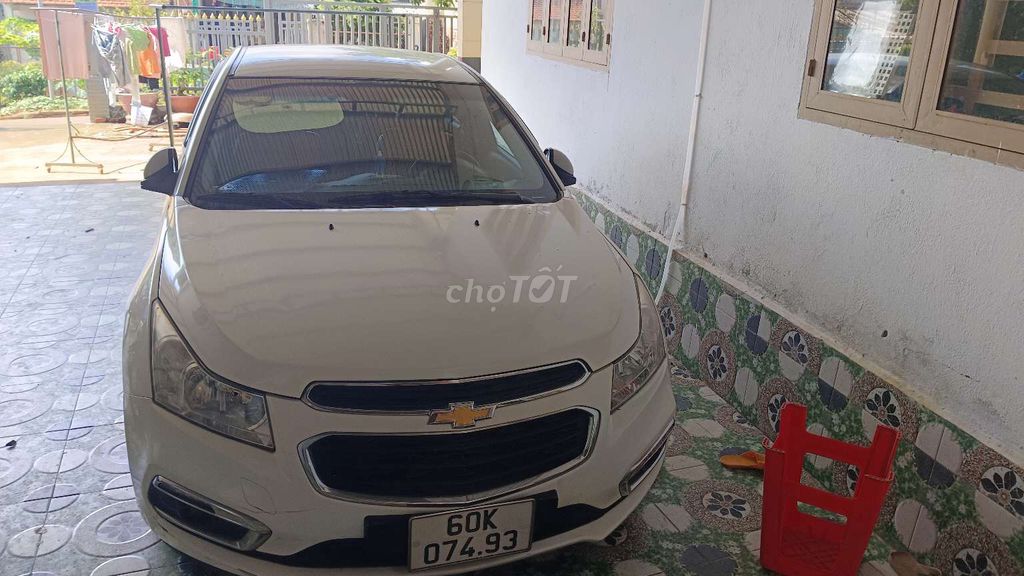 Chevrolet Cruze - ảnh 1