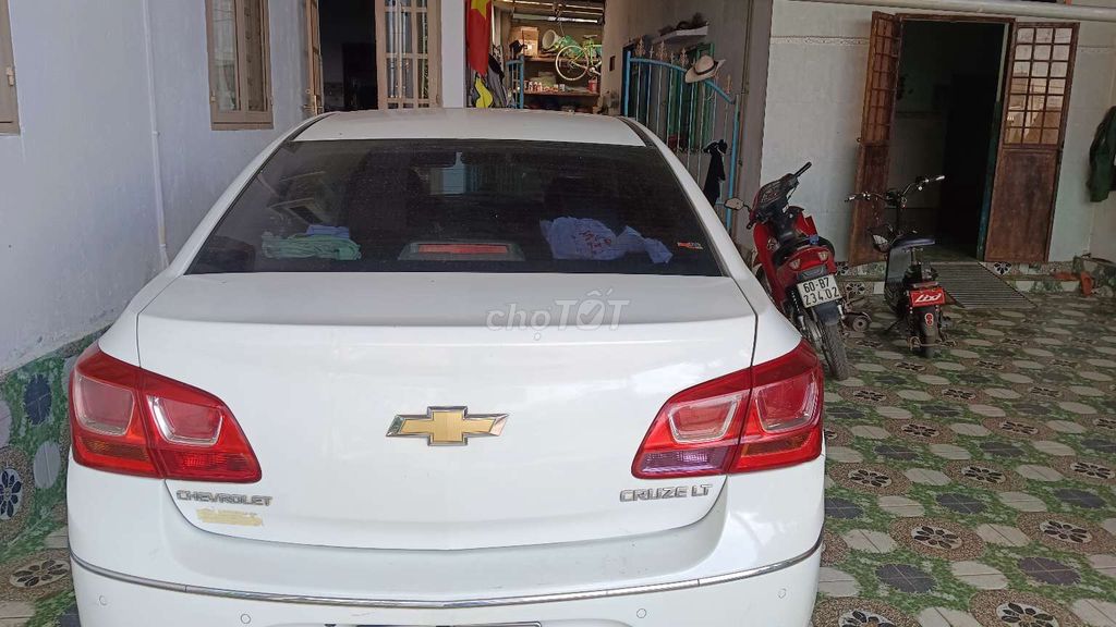Chevrolet Cruze - ảnh 4