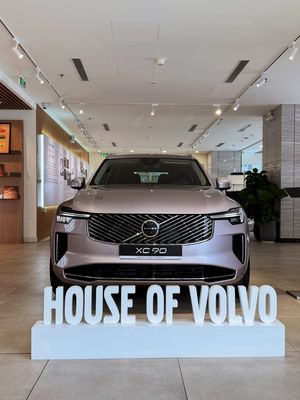 Volvo XC90 2025 - ảnh 1