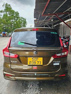 Suzuki Ertiga 2022 - ảnh 1