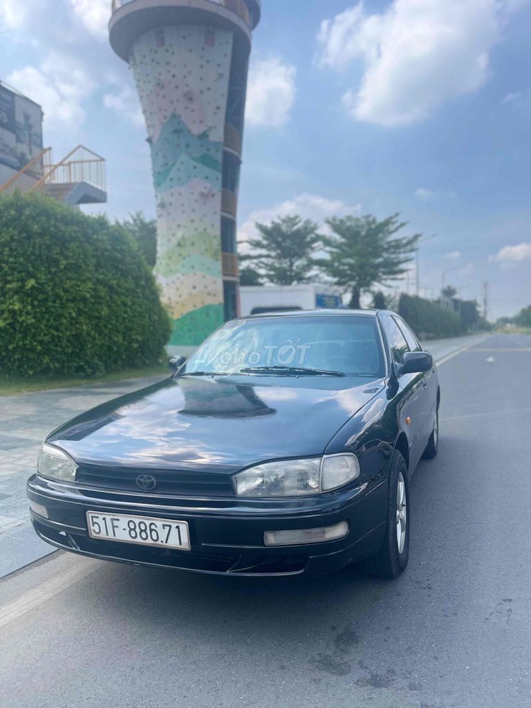 Toyota Camry 1993 - ảnh 1