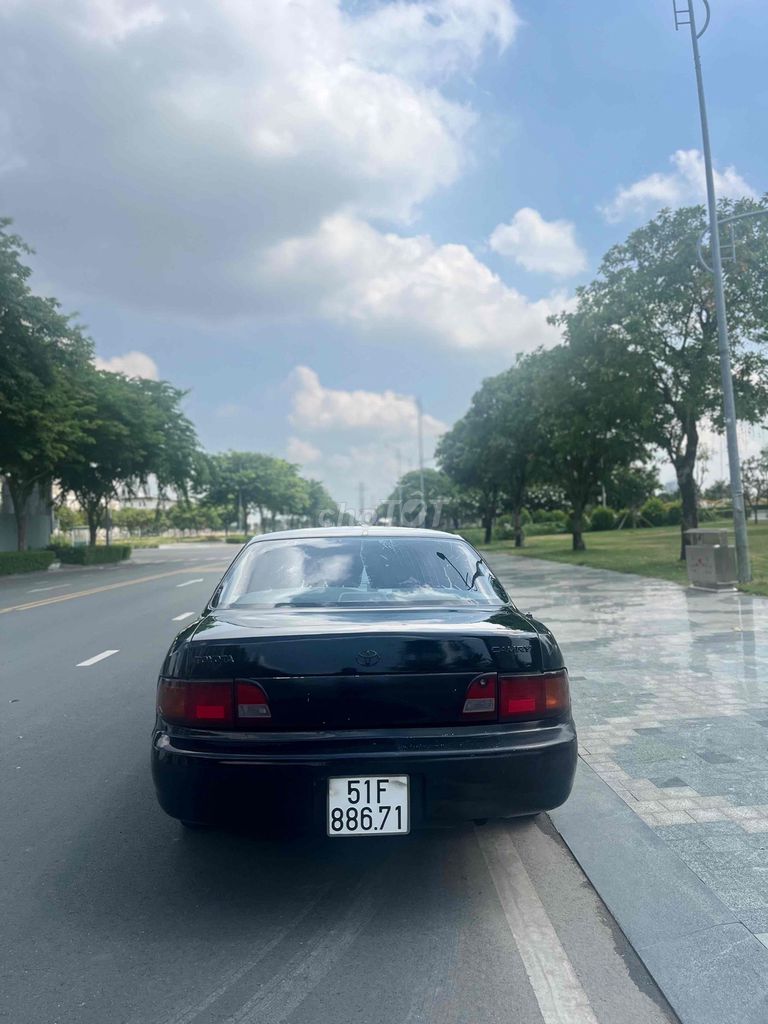 Toyota Camry 1993 - ảnh 3