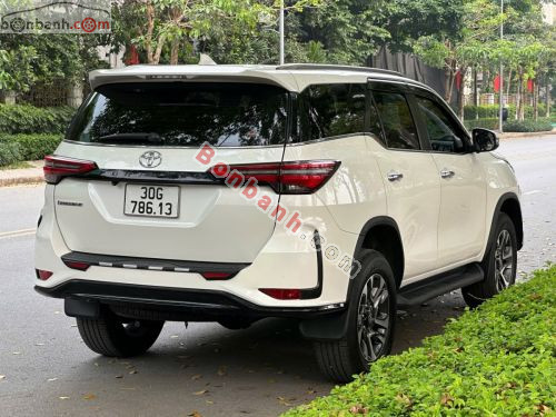 Toyota Fortuner 2.4G 4x2 AT Legender 2020 - ảnh 4