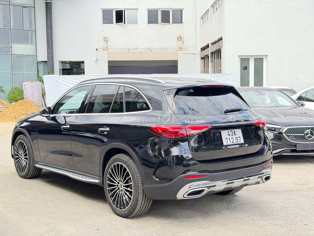 Mercedes-Benz GLC 300 4Matic 2025 - ảnh 3