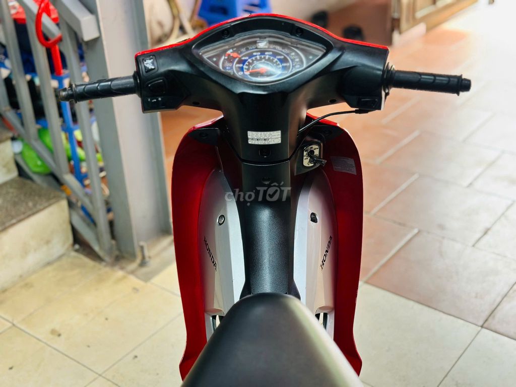 XE M 2023 - ảnh 4