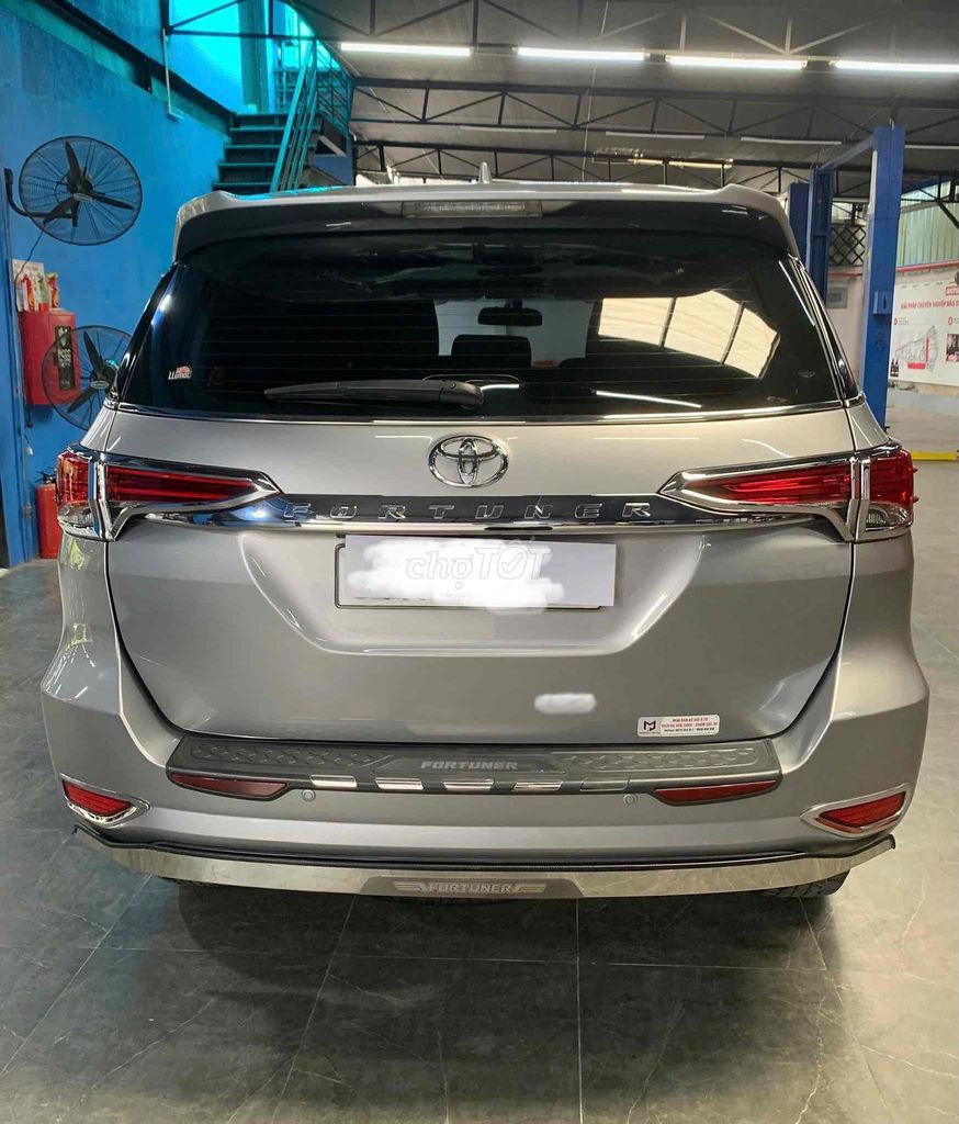 Toyota Fortuner - ảnh 5