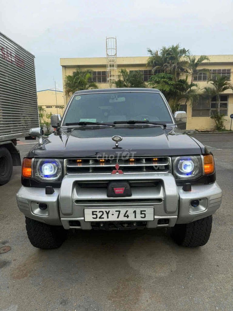 Mitsubishi Pajero 2005 - ảnh 1