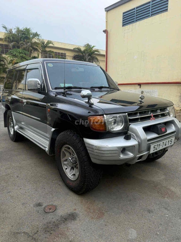 Mitsubishi Pajero 2005 - ảnh 3