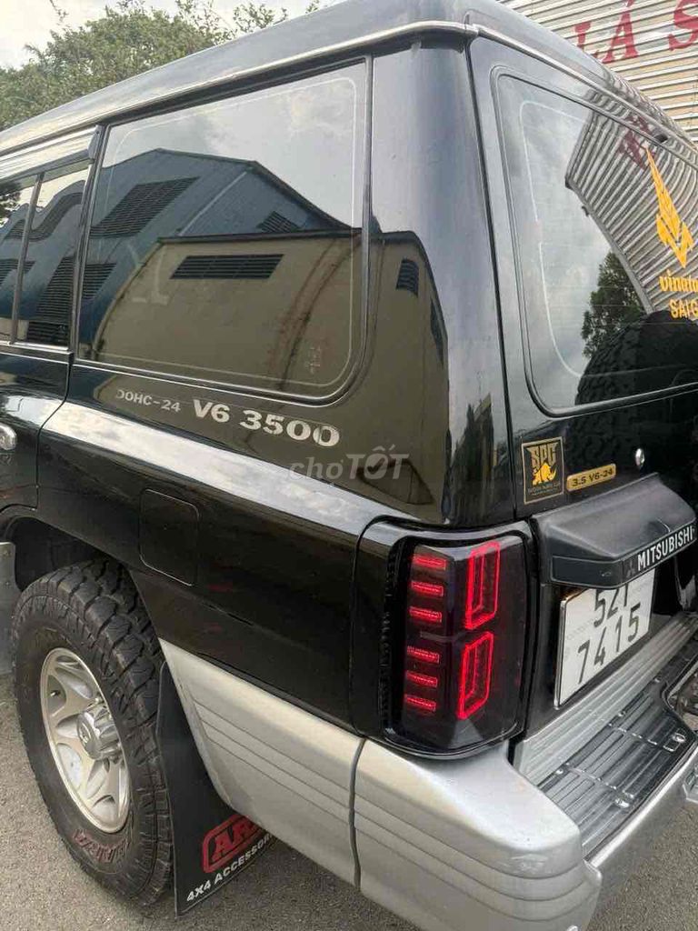 Mitsubishi Pajero 2005 - ảnh 4