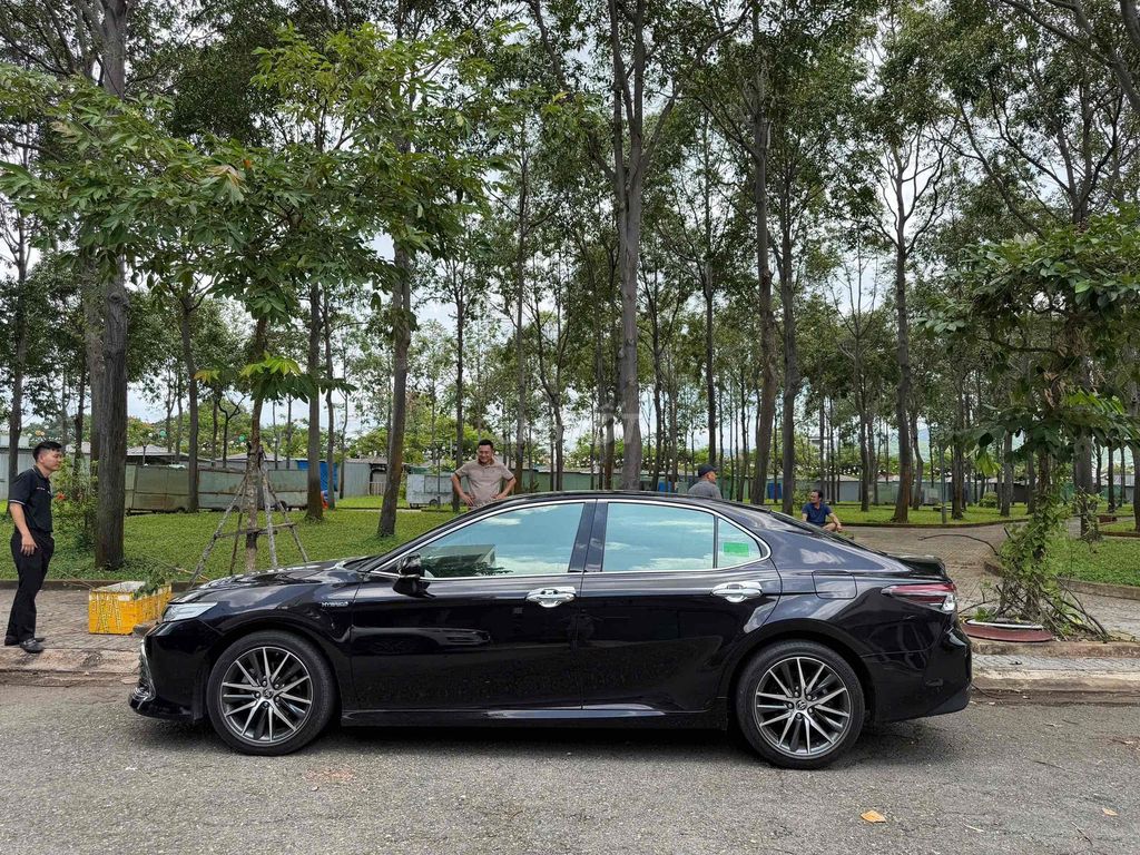 Toyota Camry 2022 - ảnh 4