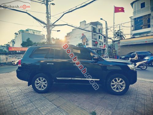 Toyota Land Cruiser VX 4.6 V8 2016 - ảnh 2