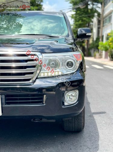 Toyota Land Cruiser VX 4.6 V8 2015 - ảnh 1