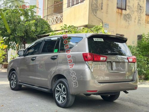 Toyota Innova E 2.0 MT 2023 - ảnh 4