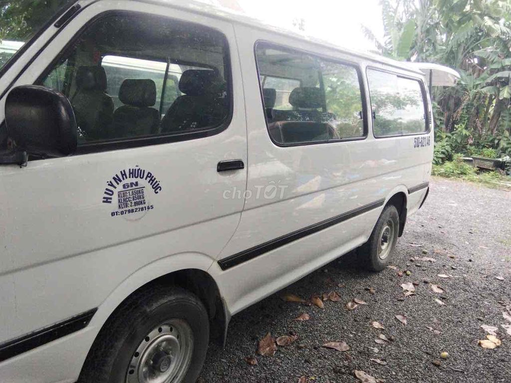 Toyota 2004 - ảnh 4