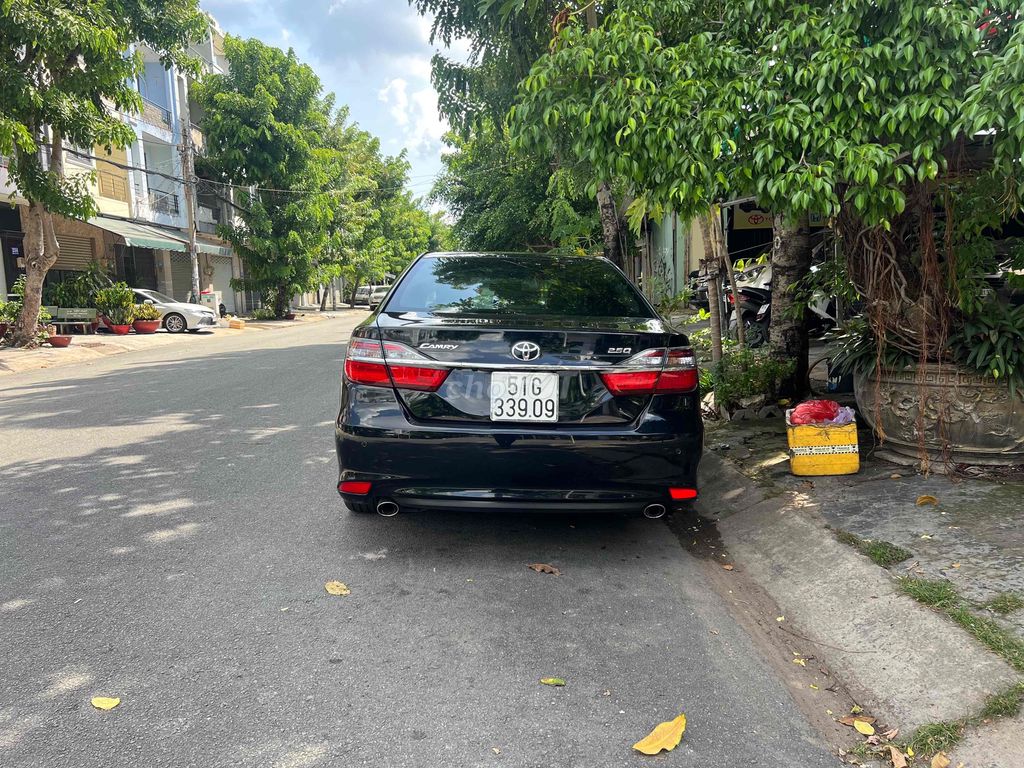 Toyota Camry 2.5Q 2017 - ảnh 3
