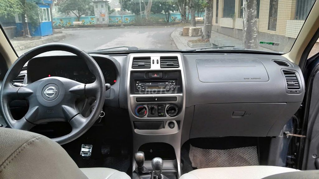 Nissan Terra 2004 - ảnh 4