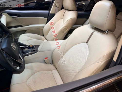 Toyota Camry 2.5Q 2020 - ảnh 4