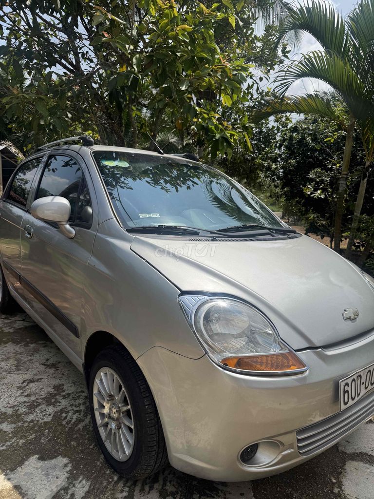 Chevrolet Spark 2010 - ảnh 2