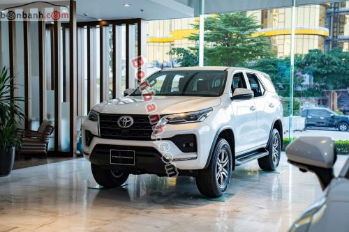 Toyota Fortuner 2026 - ảnh 2