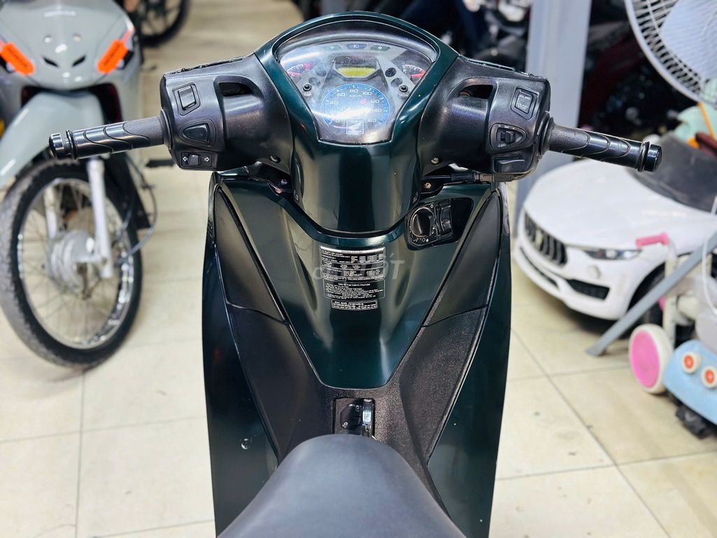 XE M 2016 - ảnh 3