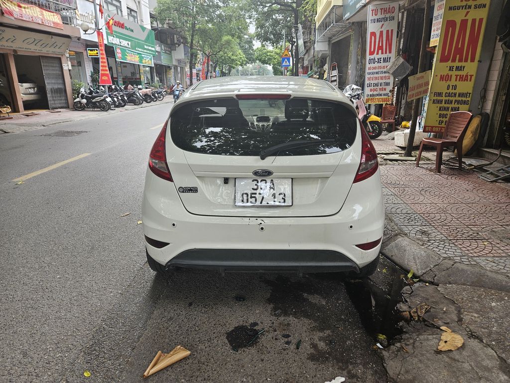 Ford Fiesta 2013 - ảnh 3