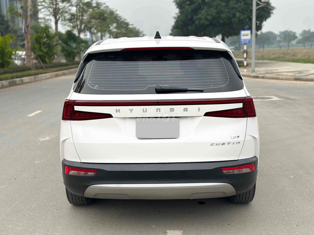 Hyundai Custin 2023 - ảnh 5