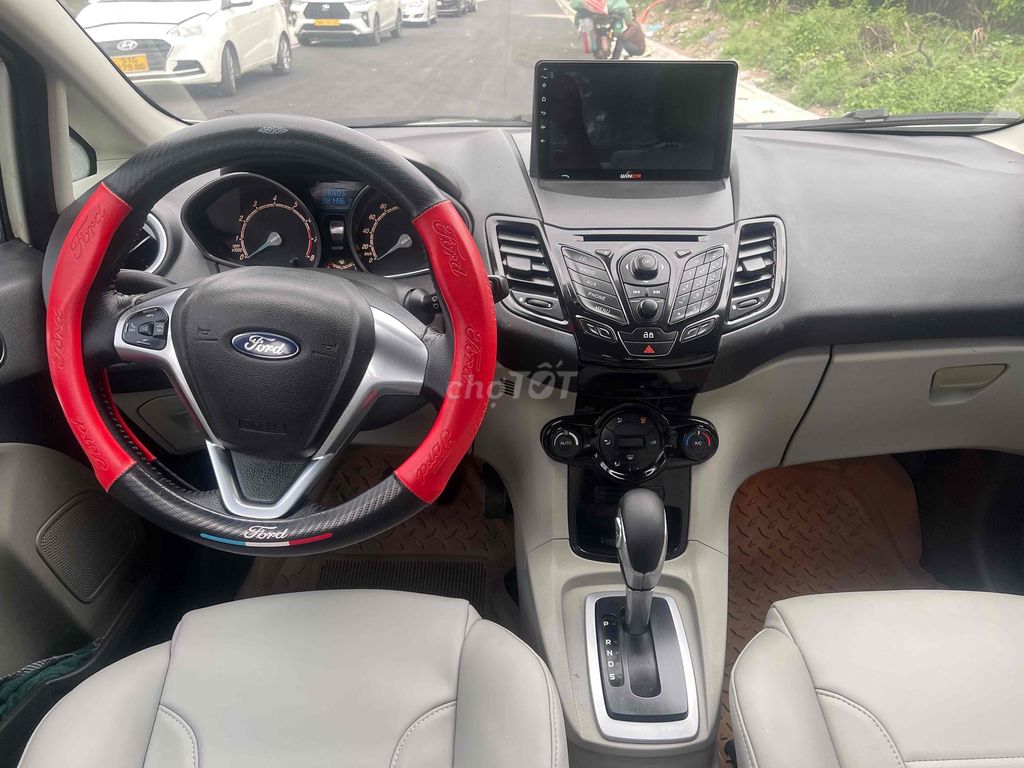 Ford Fiesta 2016 - ảnh 3