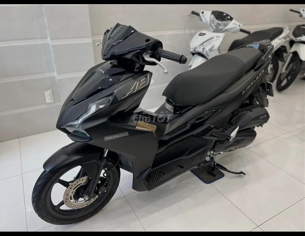 Honda Air Blade 2024 - ảnh 1