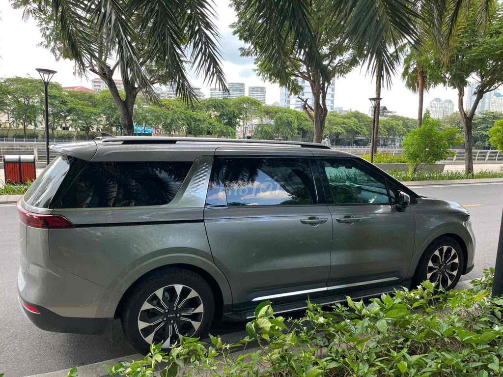 Kia Carnival - ảnh 5