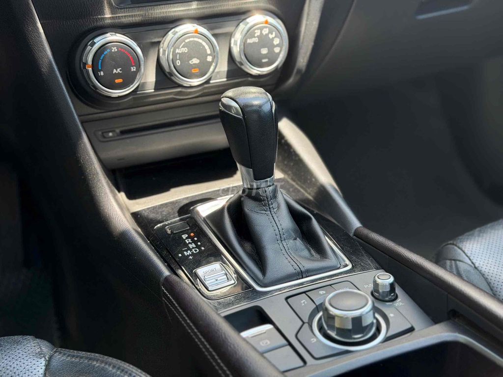 Mazda 3 2017 - ảnh 4