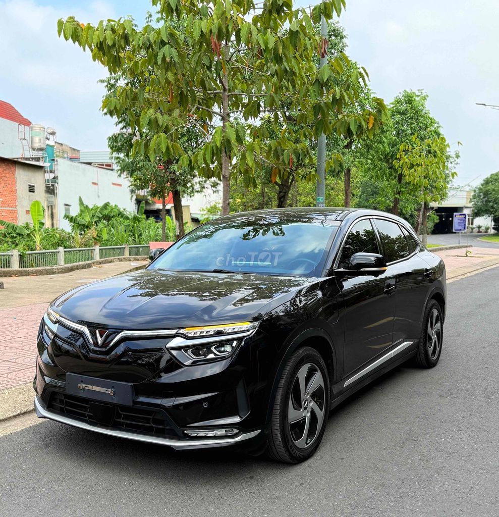 VinFast VF8 Eco 2023 - ảnh 1