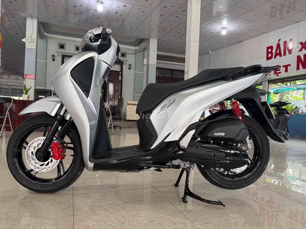 Honda SH 2018 - ảnh 3