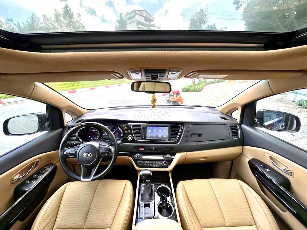Kia Sedona 2021 - ảnh 2