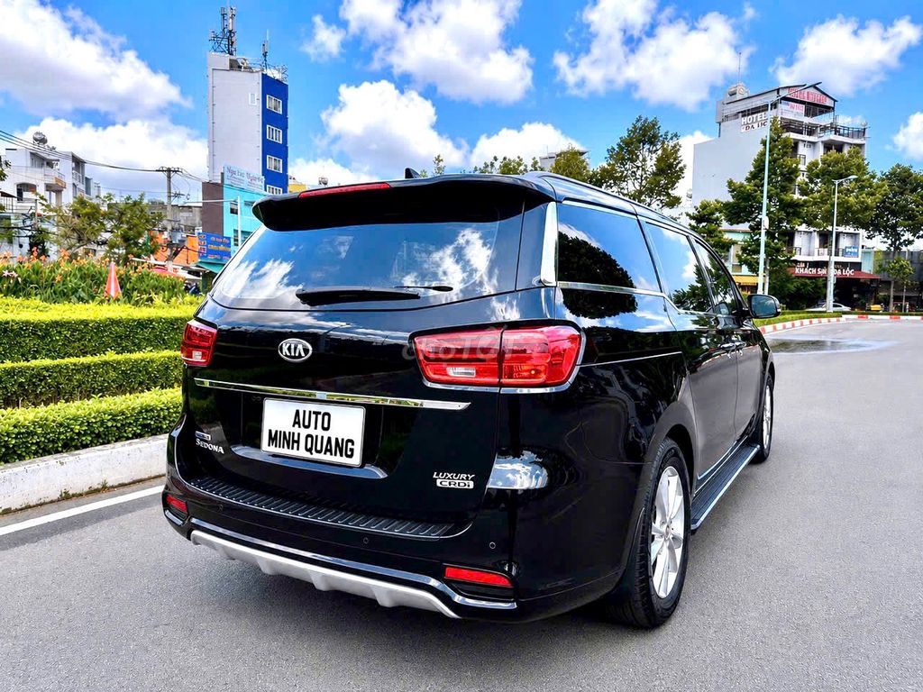Kia Sedona 2021 - ảnh 5