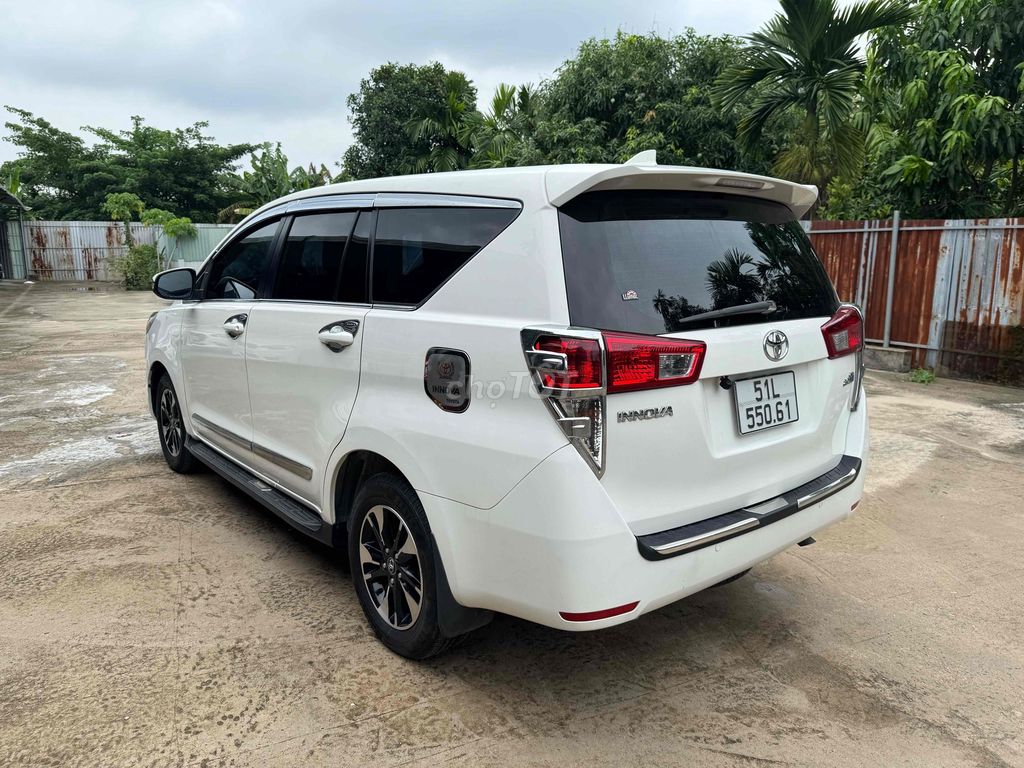 Toyota Innova G 2017 - ảnh 4