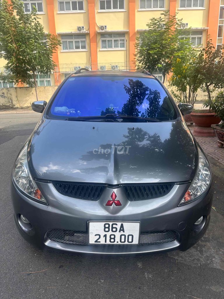 Mitsubishi Grandis 2005 - ảnh 1