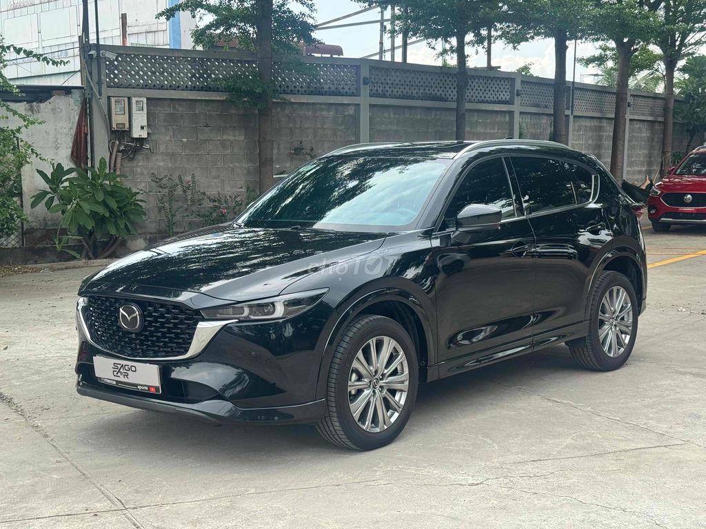 Mazda 2025 - ảnh 1