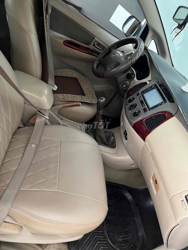 Toyota Innova G - ảnh 2