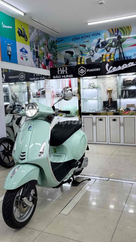 Piaggio Vespa 2024 - ảnh 1