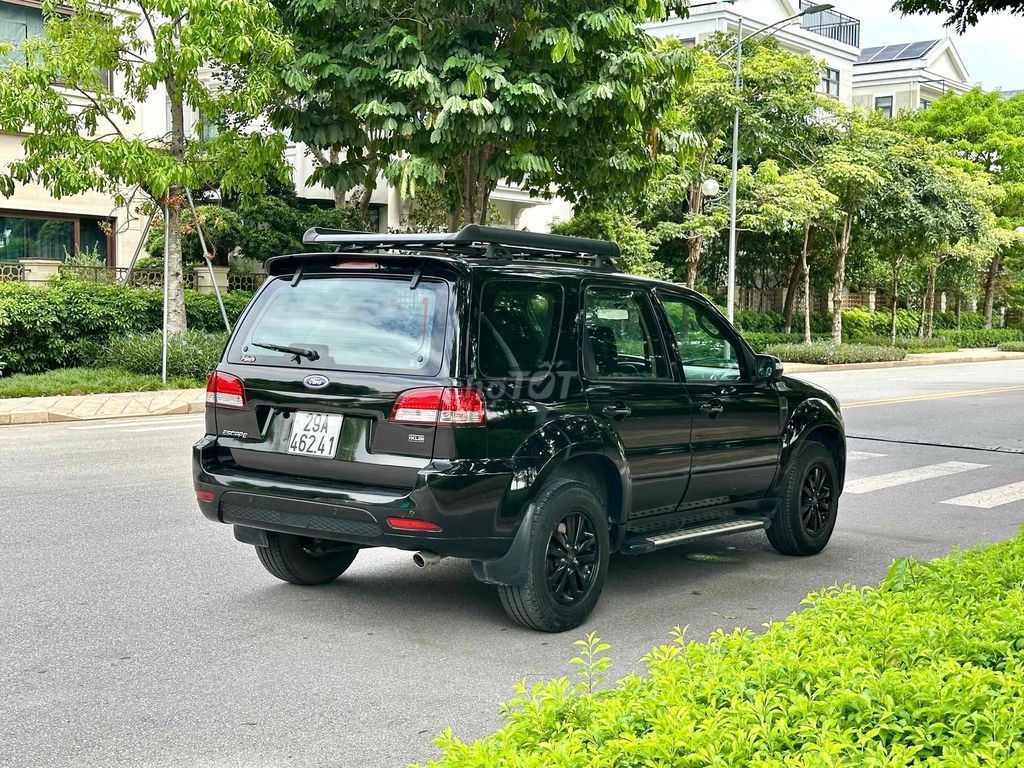 Ford Escape 2011 - ảnh 3