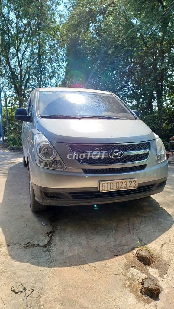 Hyundai Starex 2015 - ảnh 1